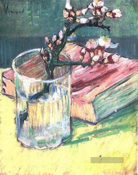 blühende Mandel Niederlassung in einem Glas mit einem Buch Vincent van Gogh Ölgemälde